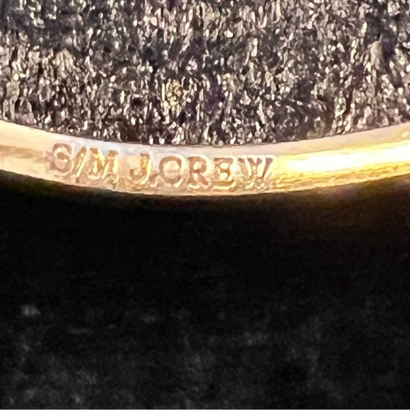 J.CREW GOLD WAVY PAVE CRYSTAL BRACELET EUC - Picture 3 of 9